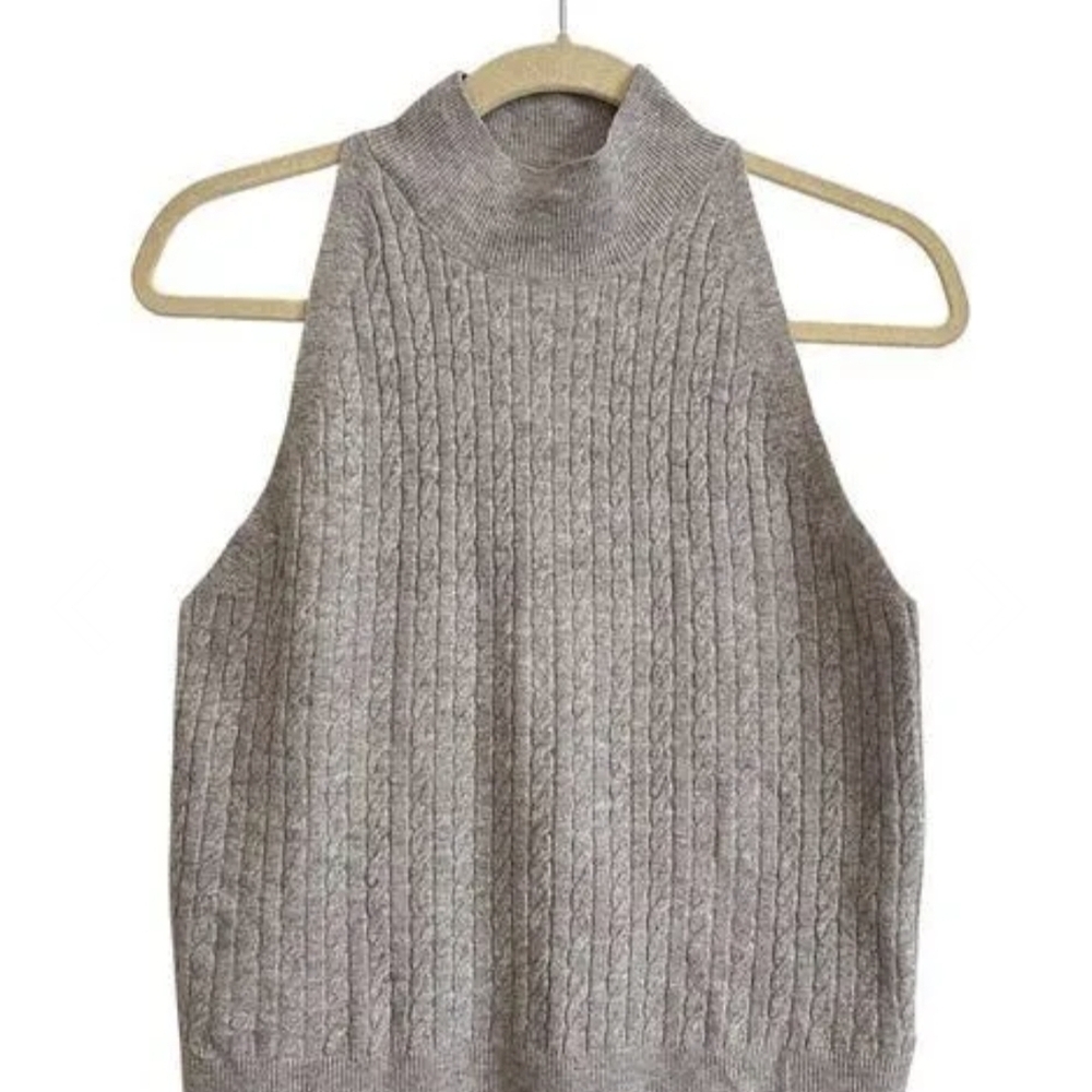 a new day Gray Cable Knit Sleeveless Sweater